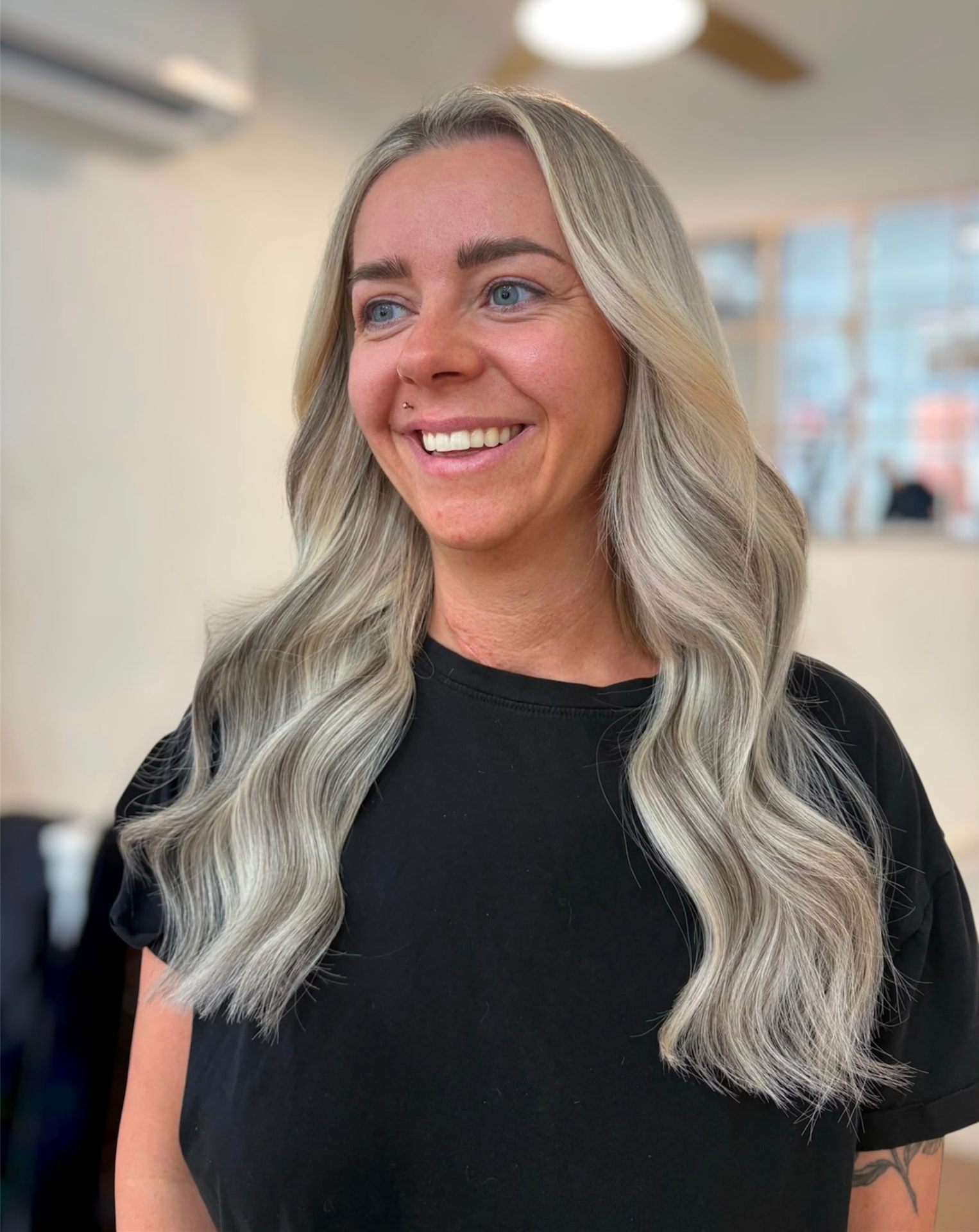 Icy blonde waves, silver tone